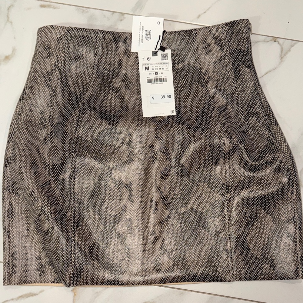 Zara Gray Snake Print Pencil Skirt